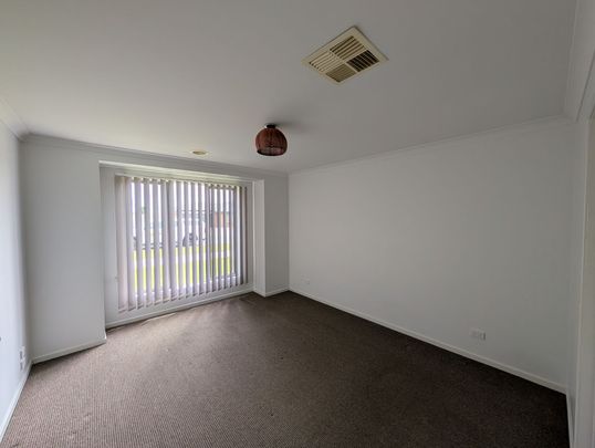 16 Murray Way - Photo 1
