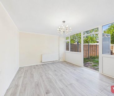 3 bedroom terraced house to rent - Photo 3