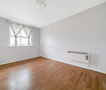 Elm Park, Bath Road, RG30 - Photo 2