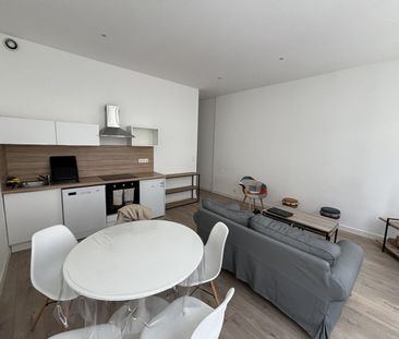 Location Appartement 2 pièces 41m² LILLE 59000 - Photo 1