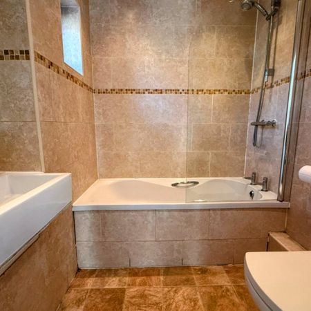 Huddersfield Road, MIRFIELD - Photo 4