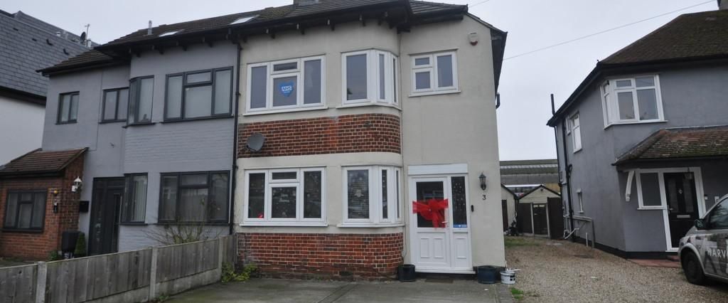 3 bedroom semi-detached house to rent - Photo 1