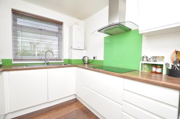 2 bedroom apartment to rent - Photo 1