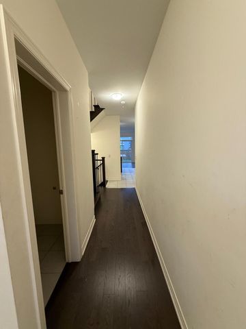 33 Benhurst Cres, Brampton, ON L7A 5A2 - Photo 5