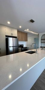 5 1/2 à louer - L'assomption, Disponible maintenant ( Inclus: Électros complet, 2 stationnements, cabanon, air climatisé) - Photo 3