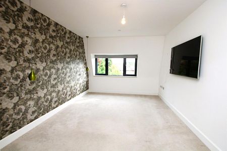 3 bedroom apartment to rent - Photo 5
