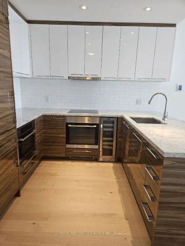 488 University Avenue #2712 - Photo 4