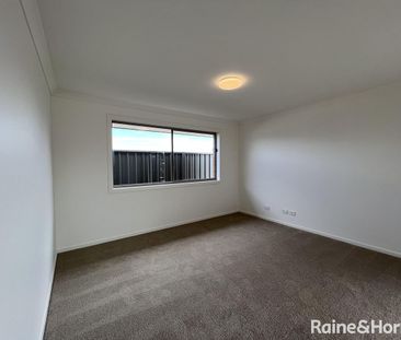 17 Sandalwood Road, Davoren Park, SA 5113 - Photo 4