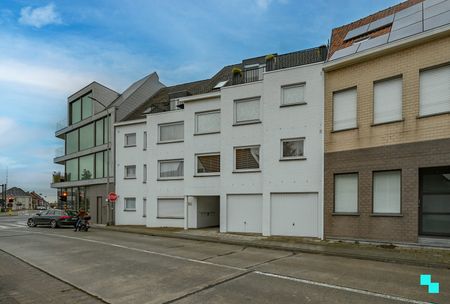 Hoogwaardig afgewerkt appartement in hartje Ingelmunster - Photo 3