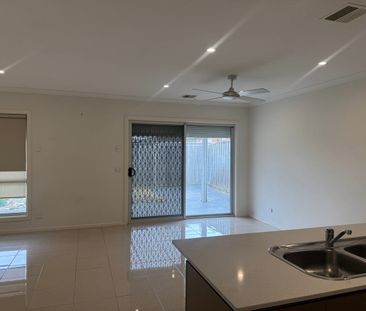 $550 PW-Week Avail Now - Photo 6