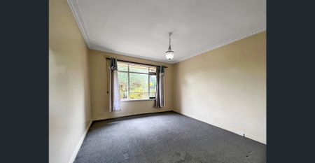 Large Home easy access to everything! - Photo 3