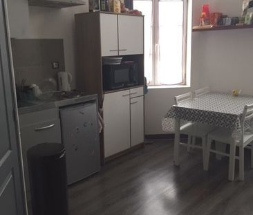 STUDIO MEUBLÉ SITUÉ EN CENTRE VILLE - Photo 4