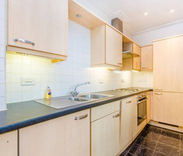 1 bedroom flat to rent - Photo 4