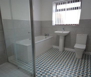 5 bedroom detached house to rent - Photo 5