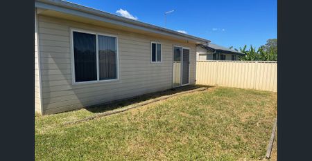 PRIVATE AND WALKING DISTANCE TO CBD - Photo 2