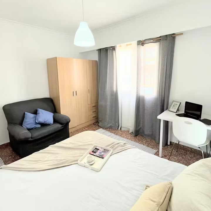 Carrer de Vázquez de Mella, Burjassot, Valencian Community 46100 - Photo 1