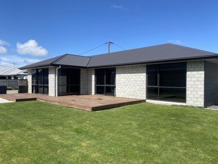 New Home on rental Market - Photo 5