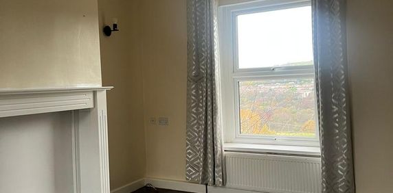 3 bedroom detached house to rent - Photo 2