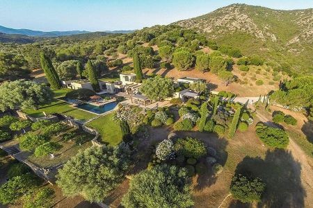 Rental Property Saint-Florent 10 Rooms 600 m² - Photo 5