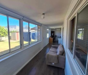 Royal Park - Photo 5