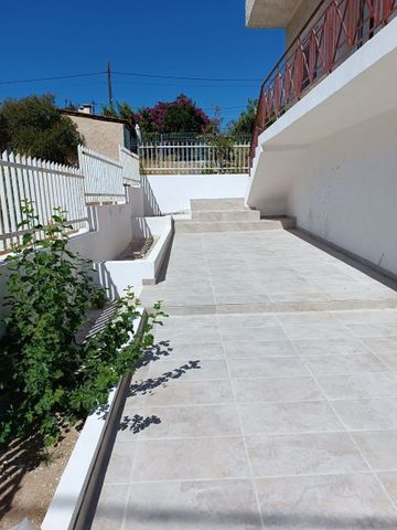 Μονοκατοικία για ενοικίαση Βραυρώνα (Αρτέμιδα (Λούτσα)) - Φωτογραφία 2