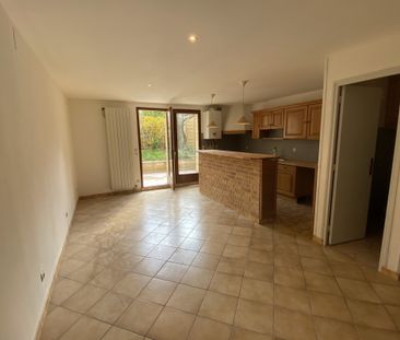 T2 BARRIERE DE BEGLES - Photo 5