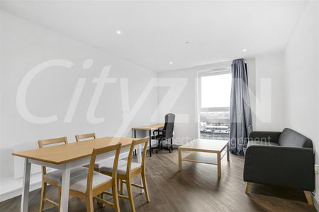 Eden Grove, Staines-Upon-Thames - Photo 3