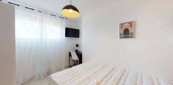 MURET H Roommate 5 Bedrooms at Toulouse - Photo 2