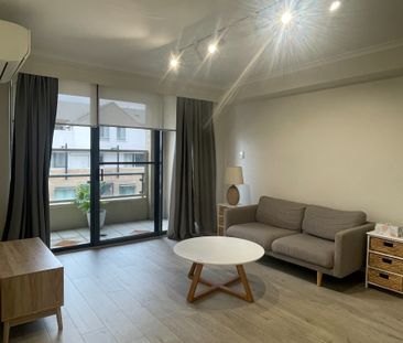 Light-Filled Two-Bedroom Apartment in the Palladium, Pyrmont - Photo 2