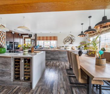 3 bedroom detached house to rent - Photo 6