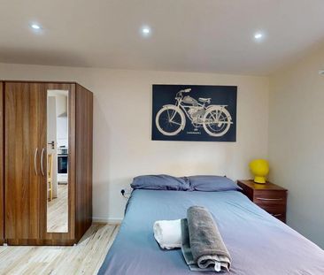 Studio to rent - Photo 6