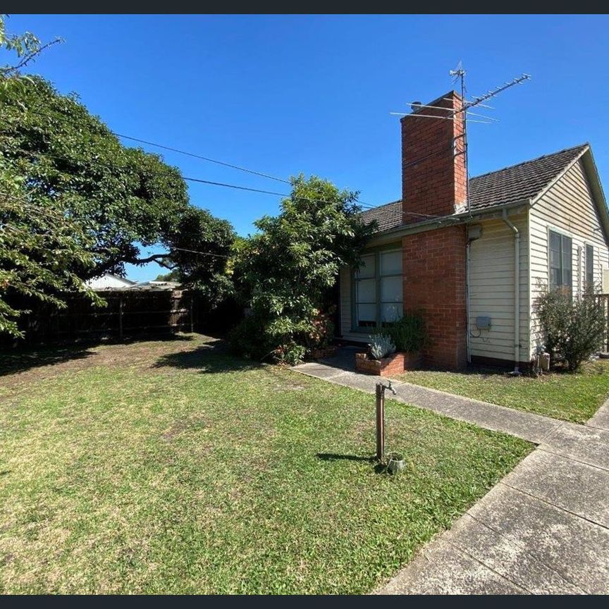 YOUR VALENTINE IS CALLING - Photo 1