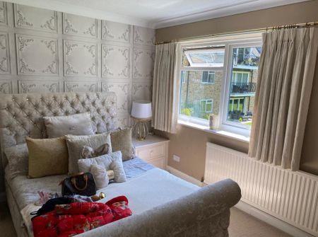 2 bedroom apartment to rent - Photo 2