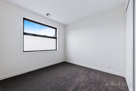 2/35 Alfreda Avenue, Rosanna - Photo 3