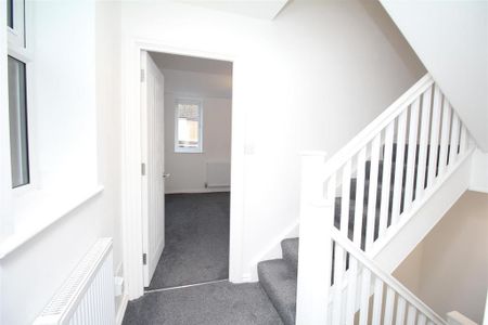 2 bedroom house to rent - Photo 3