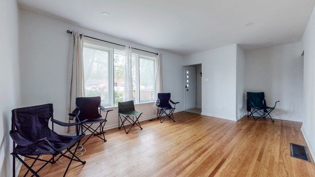 For Lease - 1020 Brewer Street Unit# Main, Peterborough Central, Ontario - Photo 1