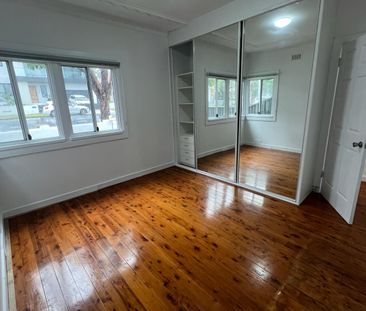 204 Patrick Street, Hurstville NSW 2220 - House For Rent | Domain - Photo 6