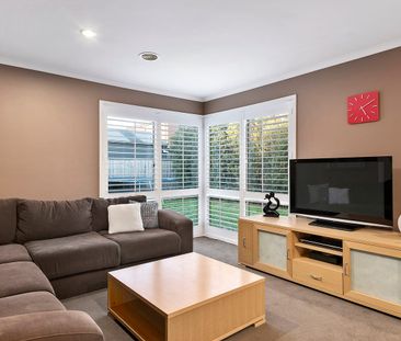 Family Home - Photo 2