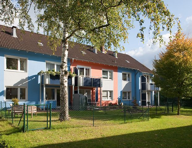 Helle Wohnung mit Terrasse und Garten - Foto 1