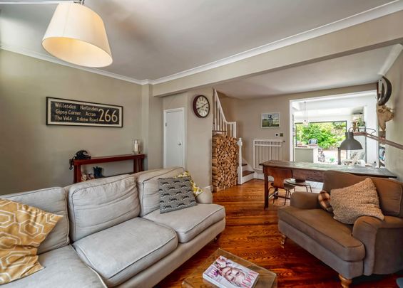 2 Bed Terraced House, Cambridge Cottages, TW9 - Photo 1