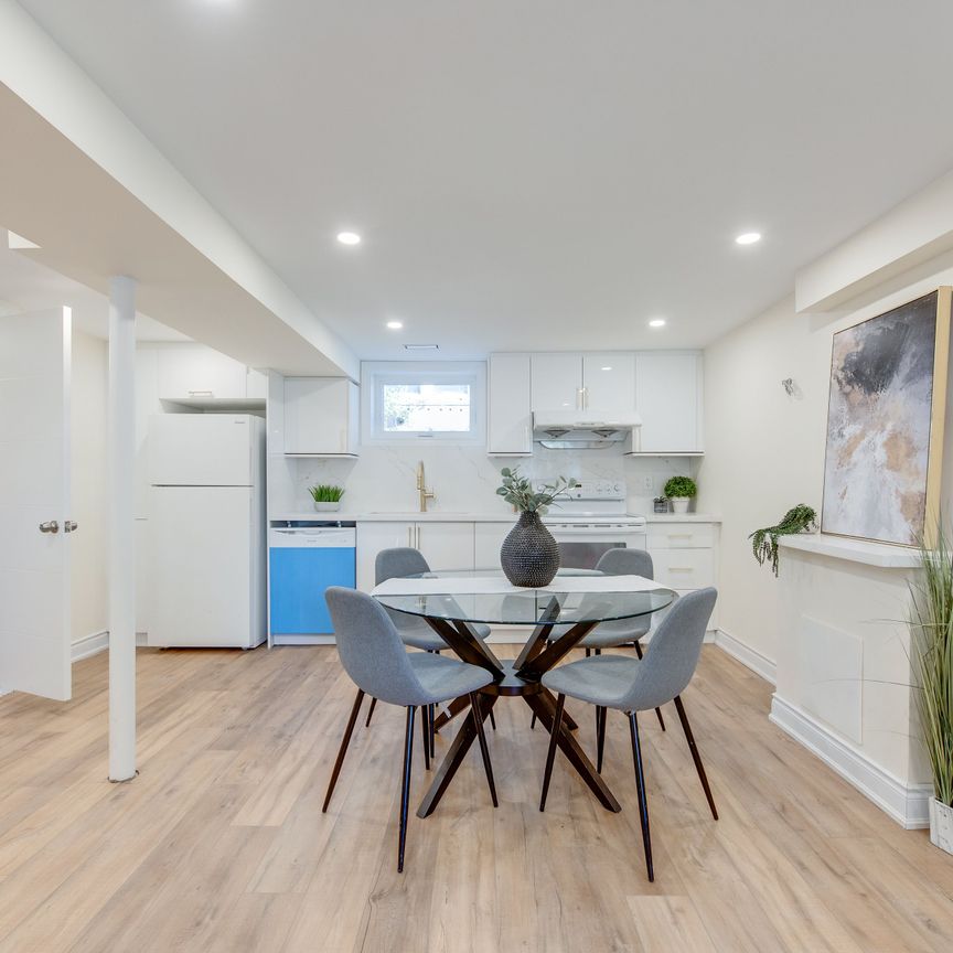 For Lease - 8 Clearview Heights Unit# Walkup Basement, Toronto, Ontario - Photo 1