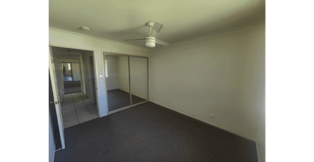 Spacious Family Home on 3000sqm - Photo 5