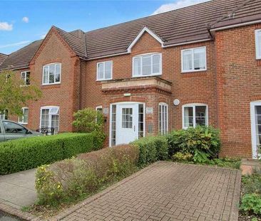 Cremorne Place, King George Avenue, Petersfield, Hampshire, GU32 - Photo 5