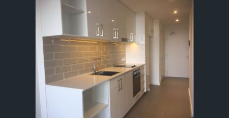 UNFURNISHED ONE BEDROOM APARTMENT - Photo 5