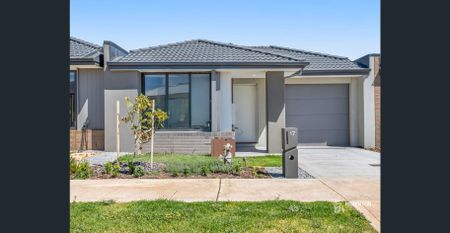 IMPRESSIVE BRAND-NEW FAMILY HOME IN A PEACEFULL LOCATION - Photo 4