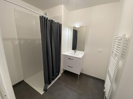 location Appartement T3 DE 66.61m² À LILLE - Photo 5