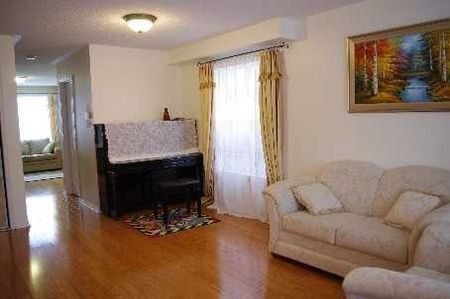 For Lease - 5 Bern Street, Markham, Ontario - Photo 4