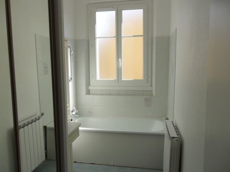 Location Appartement 3 pièces 56m² ORLEANS 45000 - Photo 2