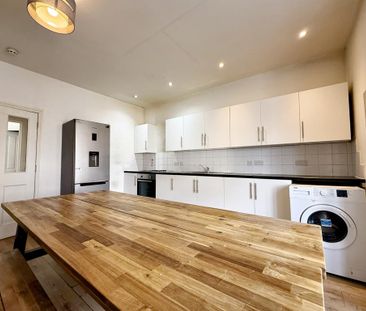 5 bedroom flat to rent - Photo 2