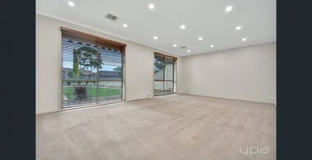 12 Moubray Court, Werribee - Photo 2